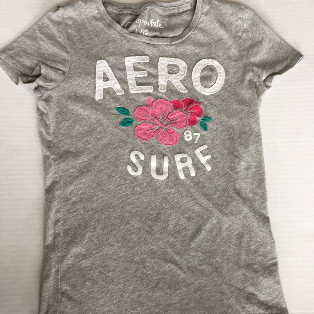 Aeropostale gray ladies tshirt, large
